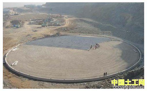 土工膜施工中重要的作業程序是什么